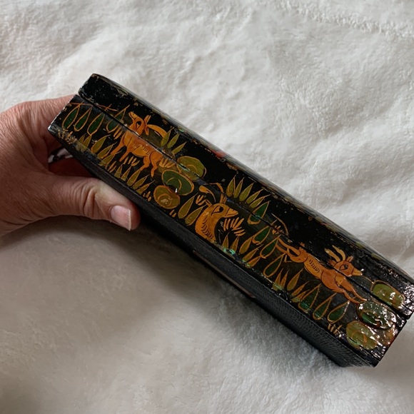 Vintage box lacquered deers - Picture 10 of 17